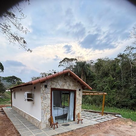 Casa Di Pedra Com Linda Vista Para Natureza - ميجيل بيريرا المظهر الخارجي الصورة